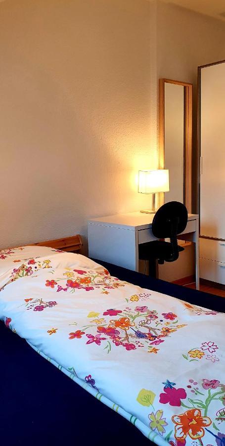 Privat Zimmer In Bad Homburg Bei Kurhaus Bad Homburg vor der Höhe Eksteriør bilde
